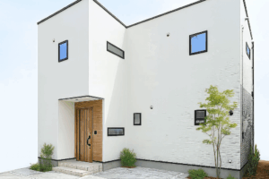 暮らしに光が満ちる、シンプルな住まい